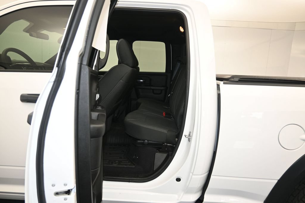Used 2022 RAM 1500 Warlock AWD/4WD image 23