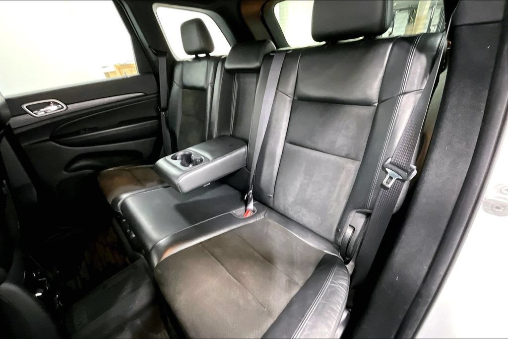 Used 2020 Jeep Grand Cherokee Altitude AWD/4WD image 30