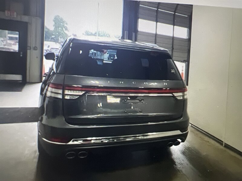 Used 2020 Lincoln Aviator Reserve w/ Equipment Group 201A AWD/4WD image 4