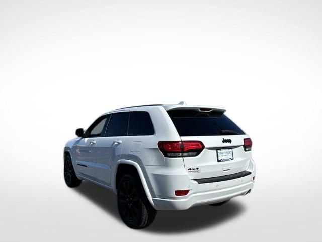 Used 2019 Jeep Grand Cherokee Altitude AWD/4WD image 14