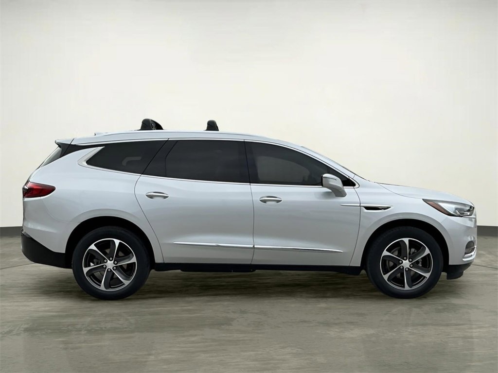 Used 2021 Buick Enclave Essence w/ Sport Touring Edition image 9