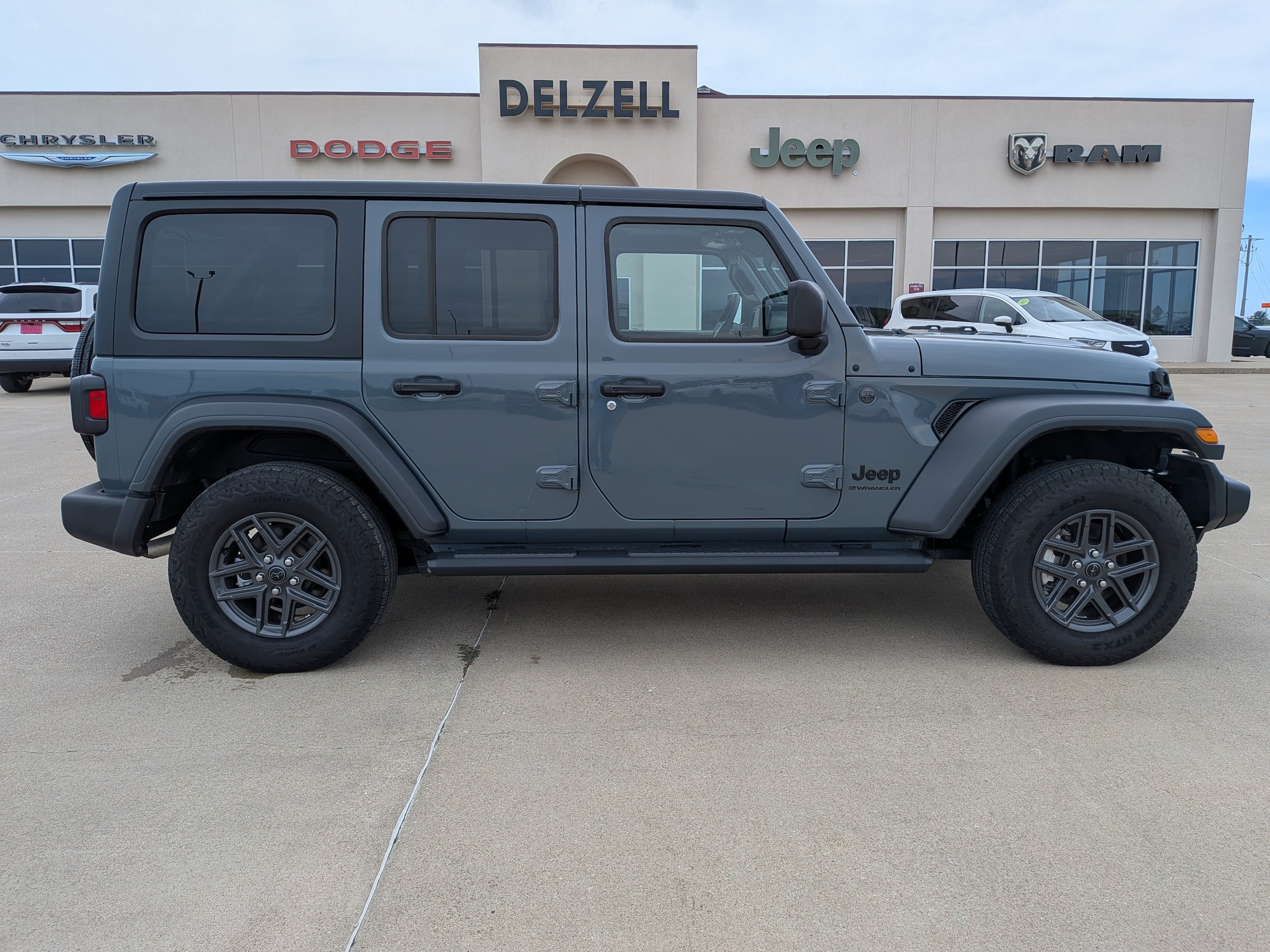 Used 2025 Jeep Wrangler Unlimited Sport