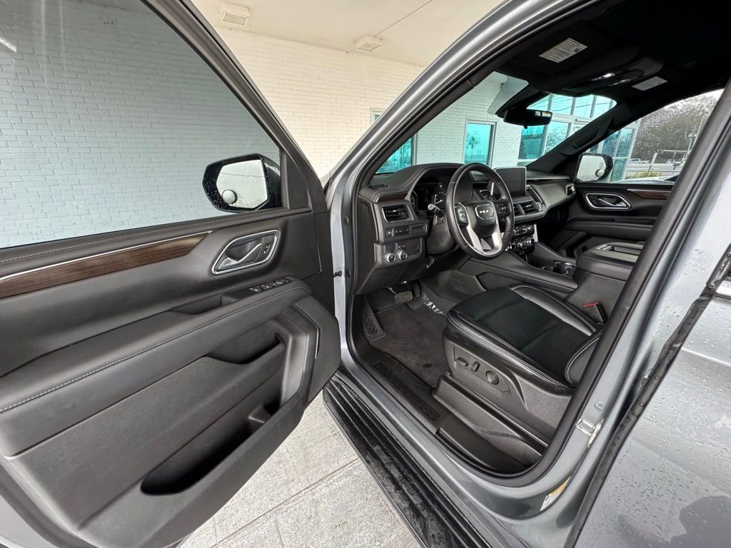 Used 2021 GMC Yukon SLE image 12