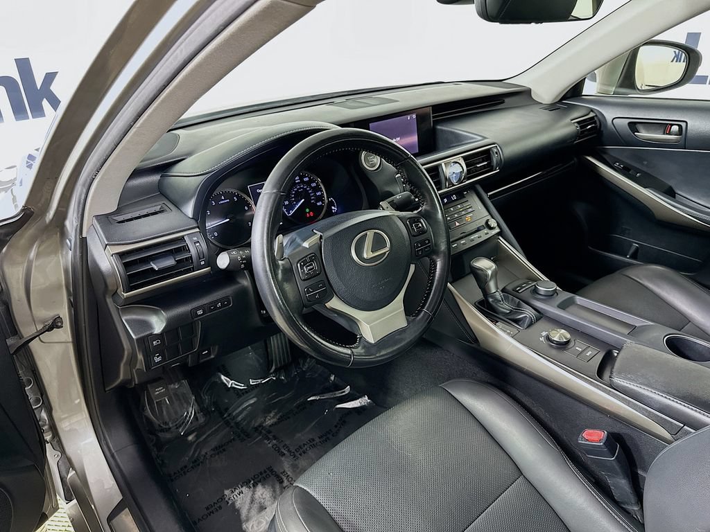Used 2018 Lexus IS 300 w/ Accessory Package 2 RWD image 10