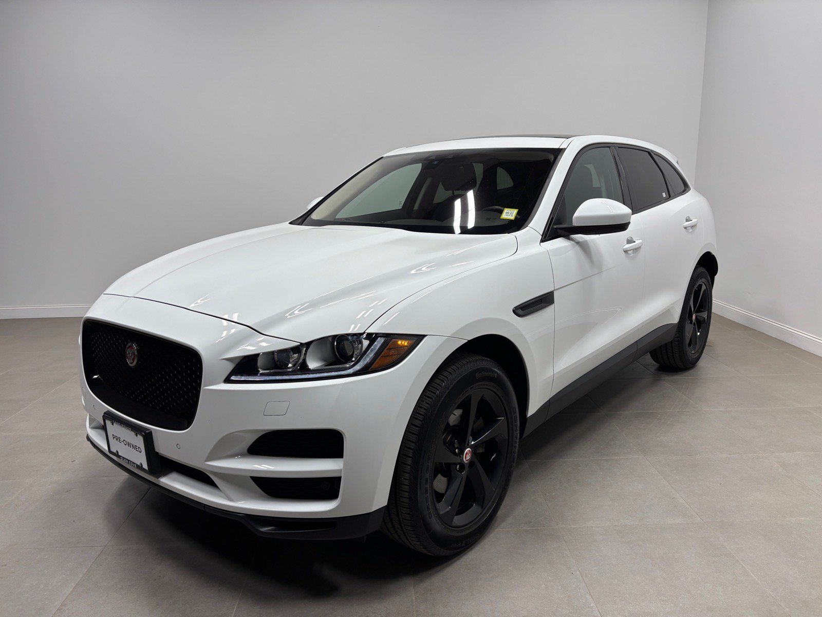 Used 2020 Jaguar F-PACE Premium AWD/4WD image 1