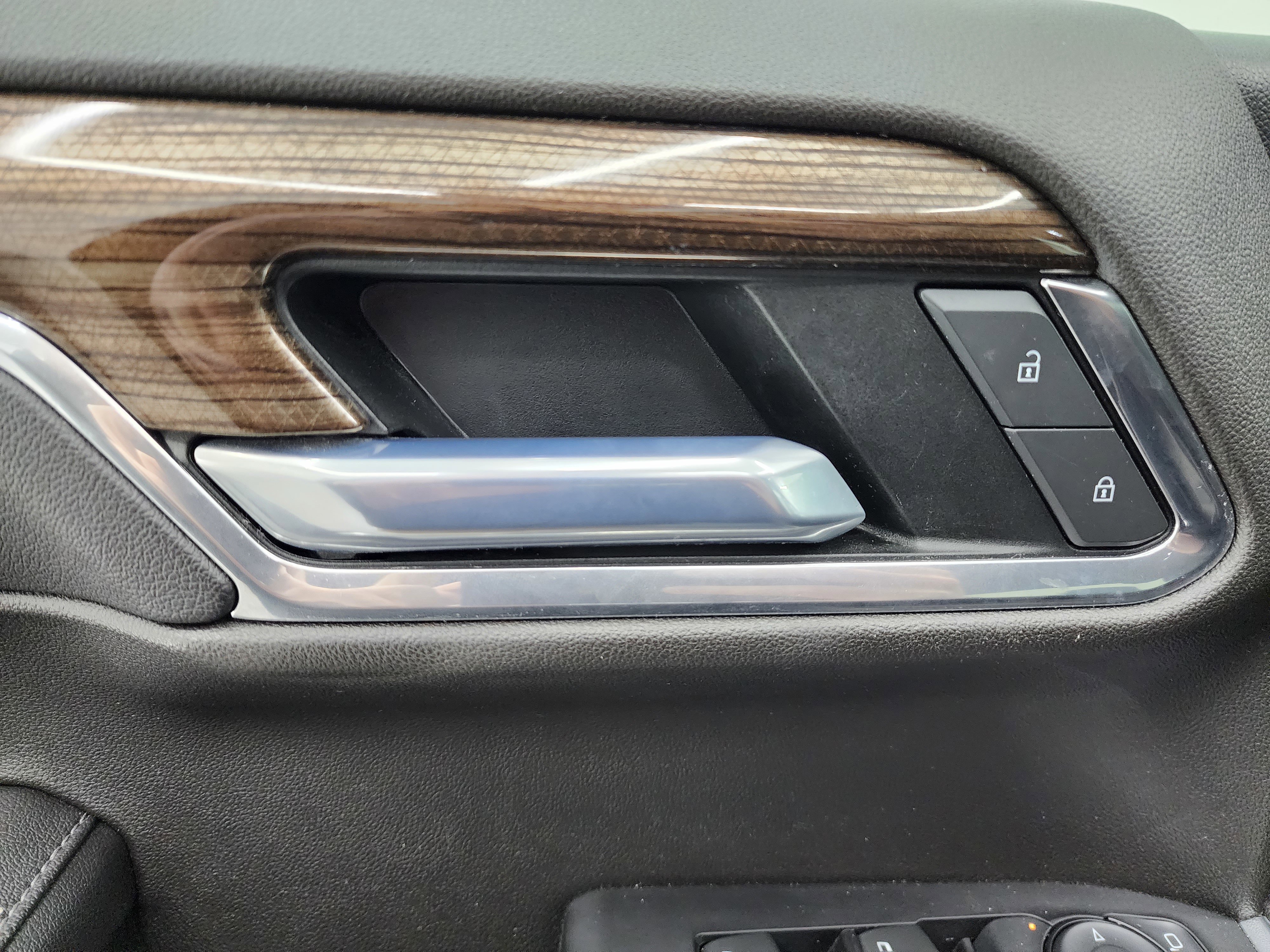 Used 2022 Chevrolet Silverado 1500 RST image 40