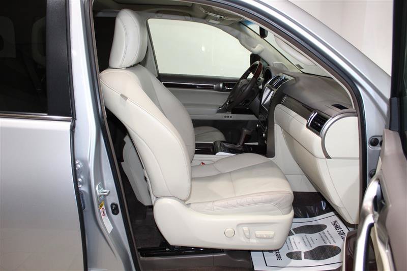 Used 2015 Lexus GX 460 w/ Premium Package AWD/4WD image 31