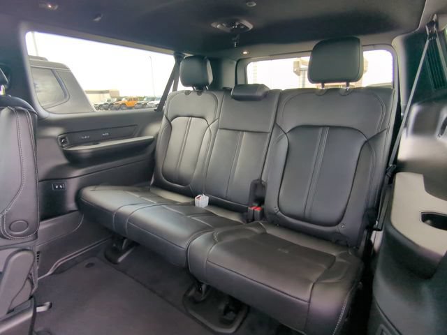 New 2026 Jeep Grand Wagoneer L Limited AWD/4WD image 16