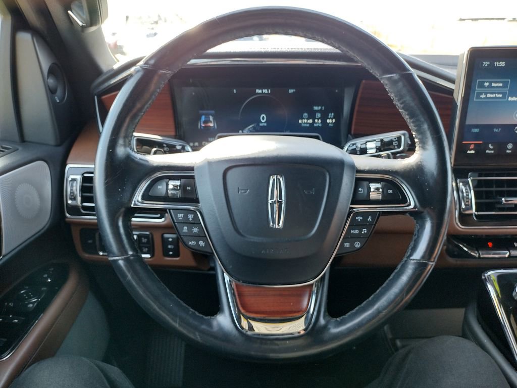 Used 2022 Lincoln Navigator Reserve image 7