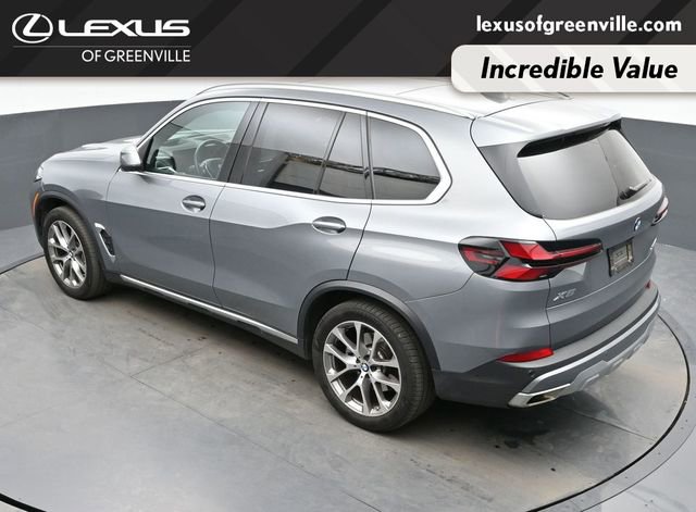 Used 2024 BMW X5 xDrive40i w/ Parking Assistance Package image 48