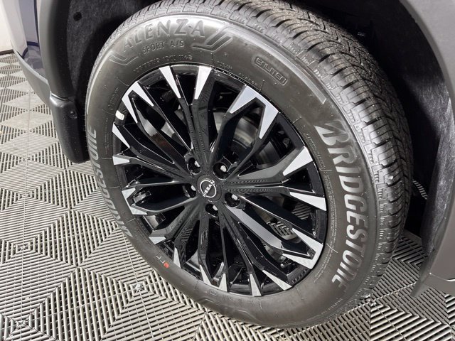 New 2026 Nissan Rogue Dark Armor FWD image 19