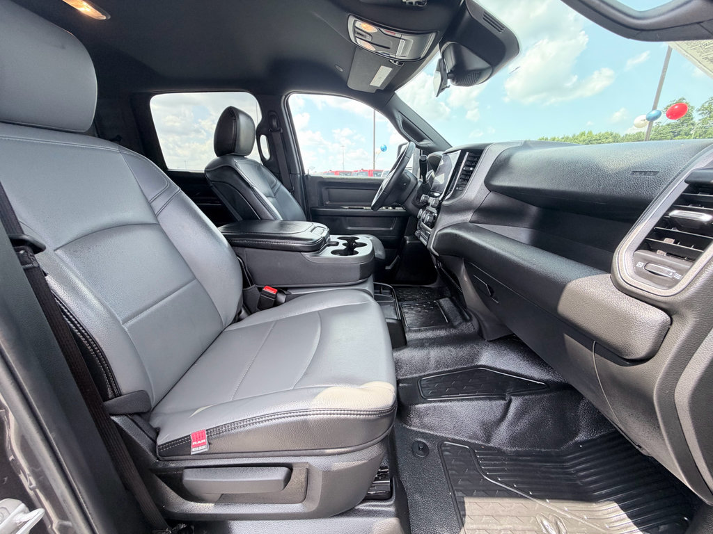 Used 2025 RAM 3500 Tradesman AWD/4WD image 24