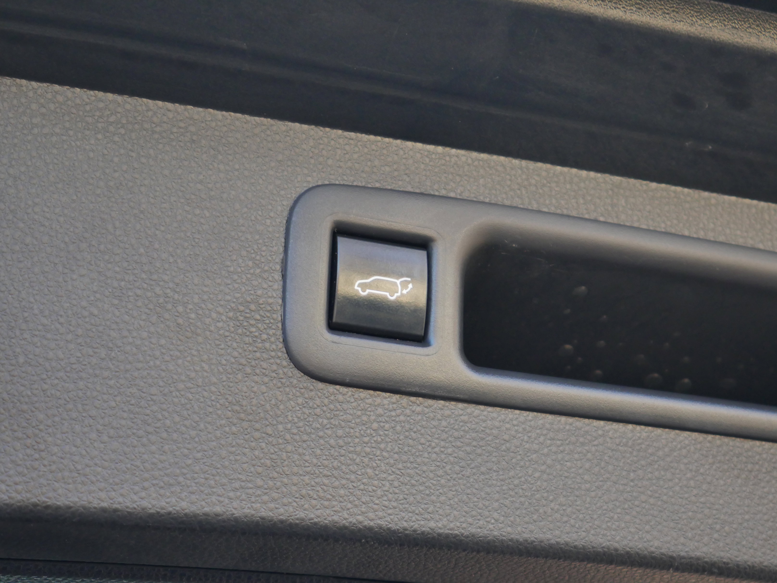 Used 2022 Toyota Highlander XLE image 26