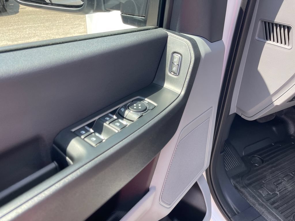 New 2026 Ford F250 XL AWD/4WD image 5