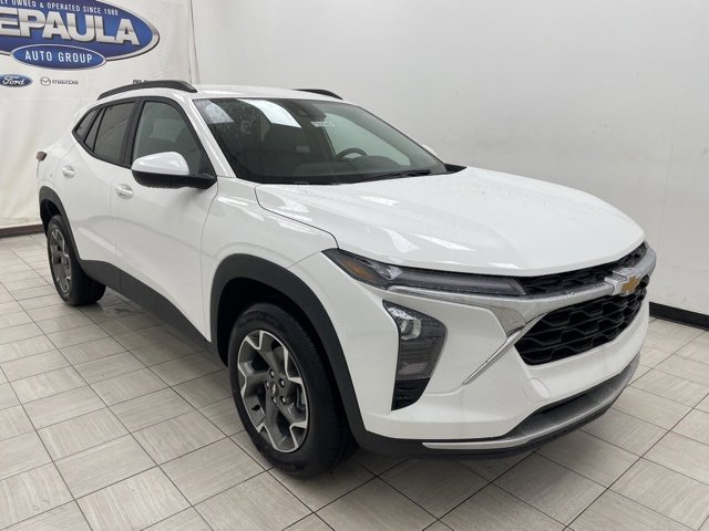 New 2025 Chevrolet Trax LT w/ Driver Confidence Package
