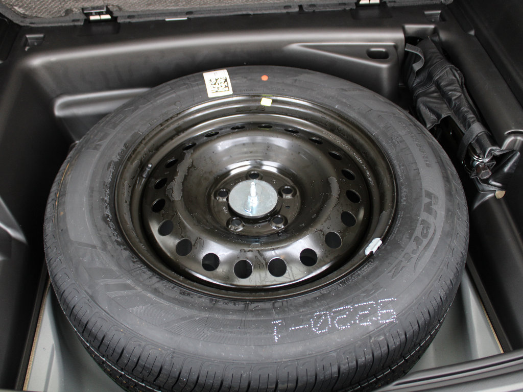 New 2025 Jeep Grand Cherokee Limited w/ Trailer Tow Package image 36