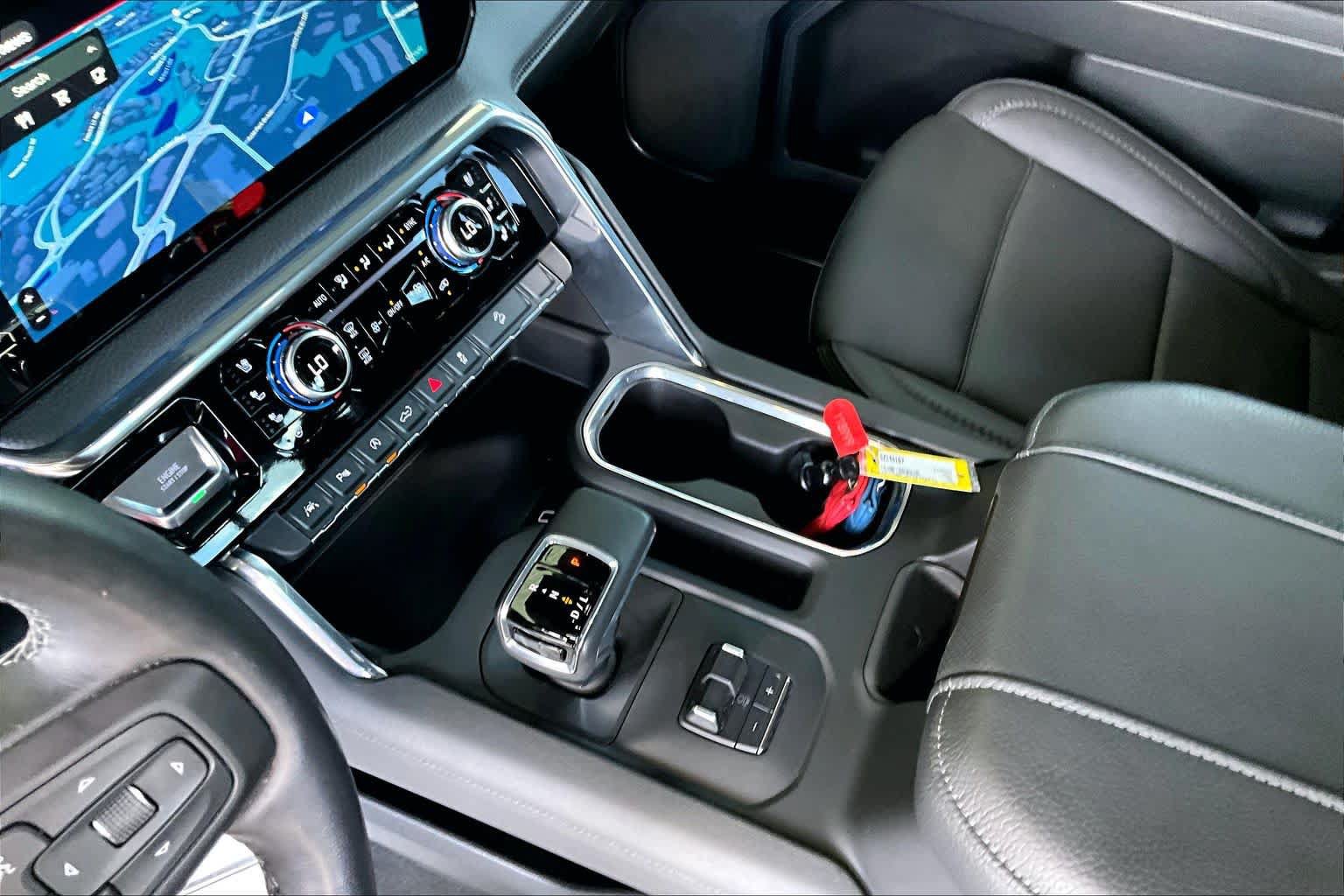 Used 2025 GMC Sierra 1500 Denali AWD/4WD image 17