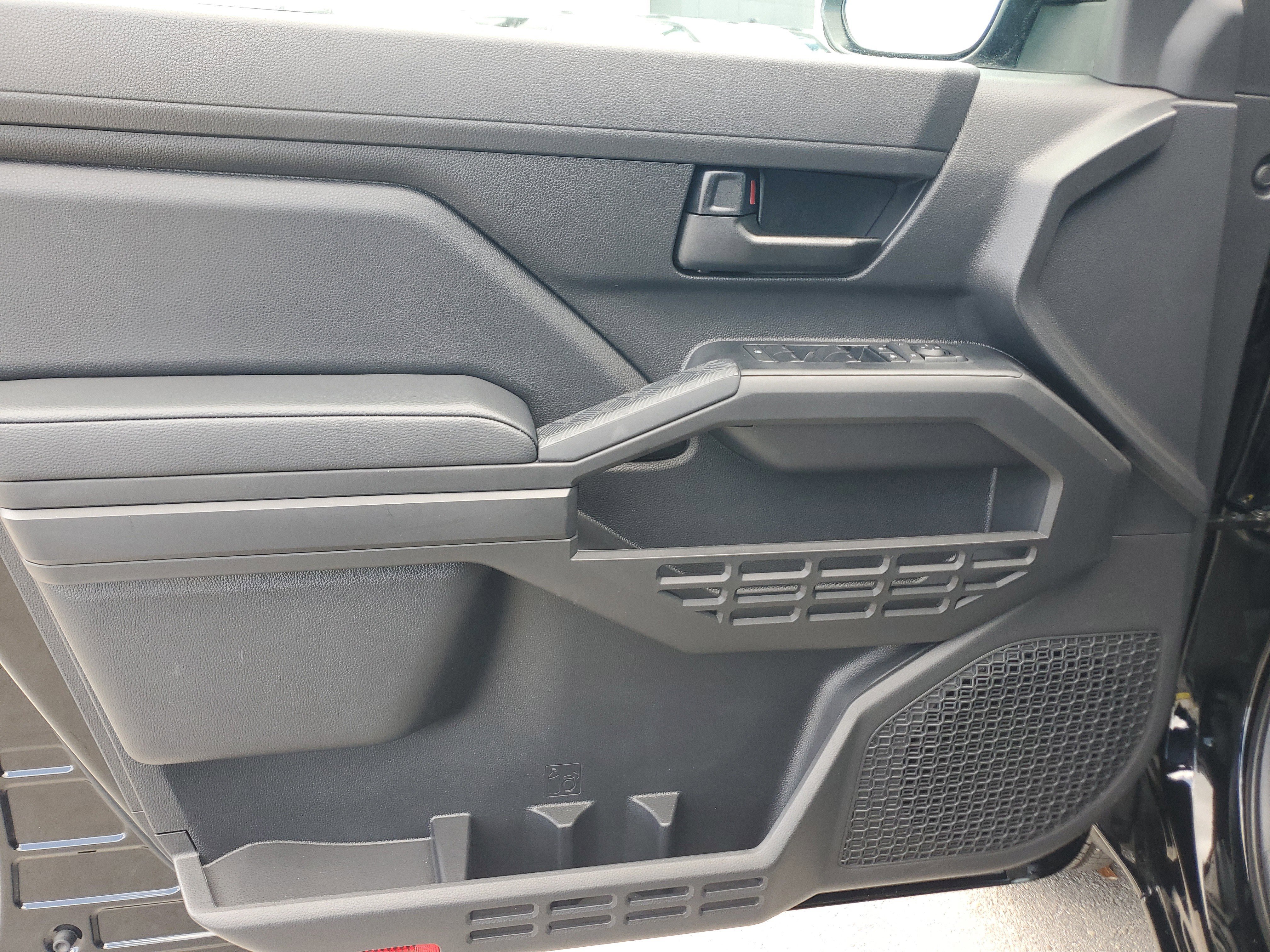 Used 2026 Toyota Tacoma SR RWD image 25