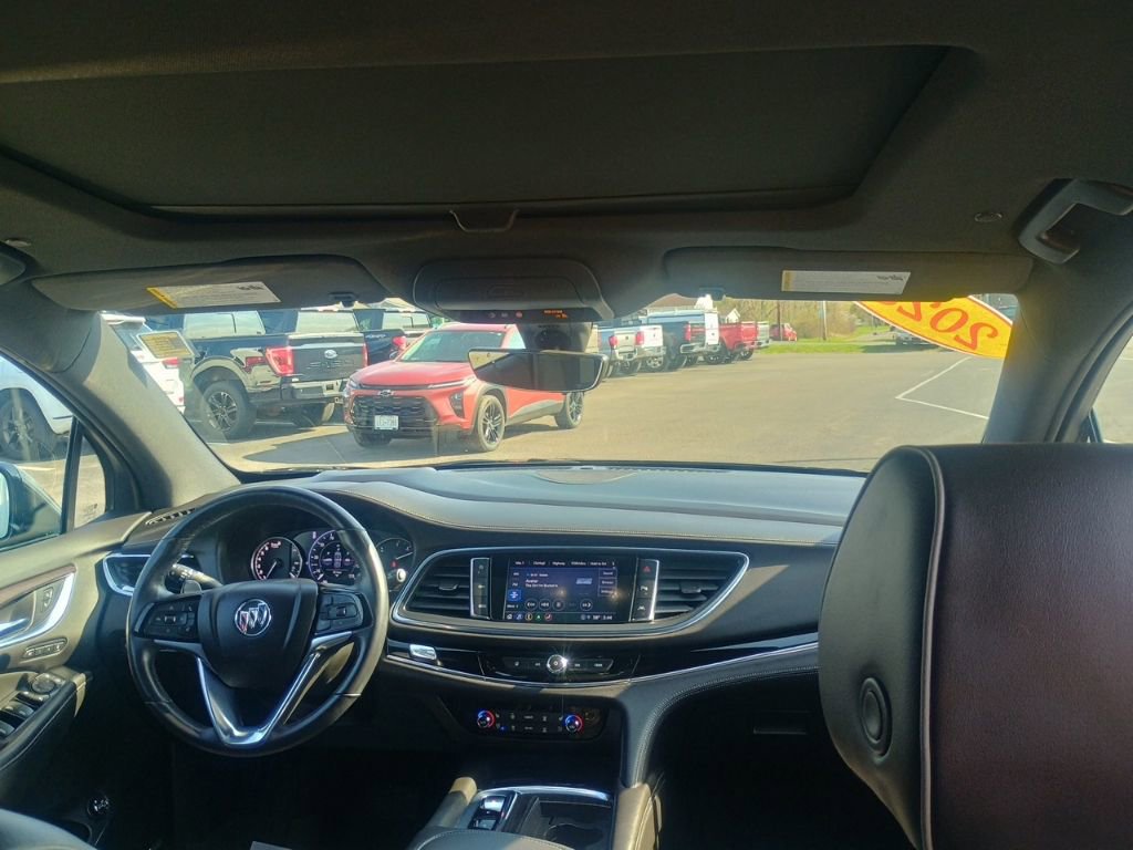 Used 2023 Buick Enclave Avenir w/ Avenir Technology Package AWD/4WD image 21