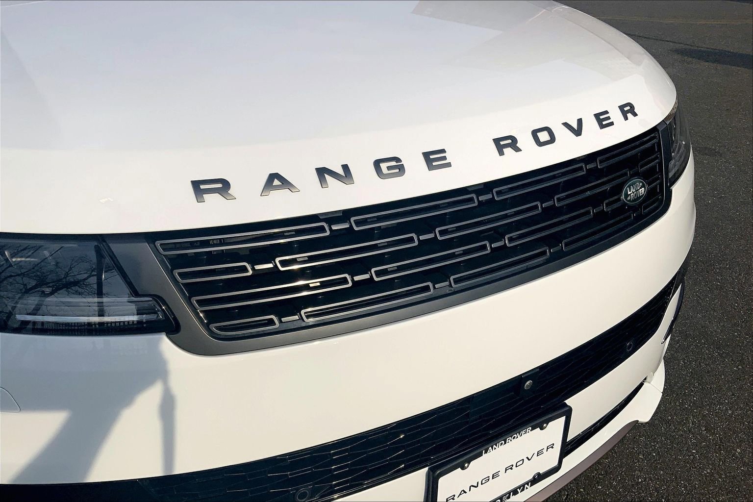Certified 2024 Land Rover Range Rover Sport Dynamic SE AWD/4WD image 30