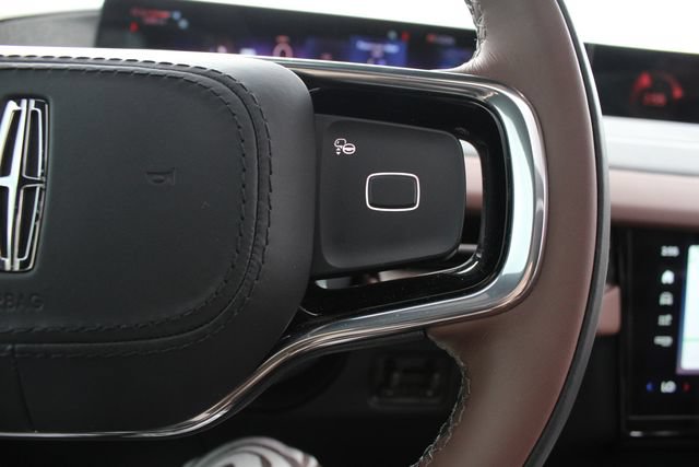 New 2026 Lincoln Navigator Reserve AWD/4WD image 11