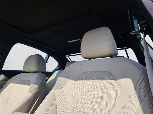 Used 2023 BMW 530i w/ Executive Package RWD image 11