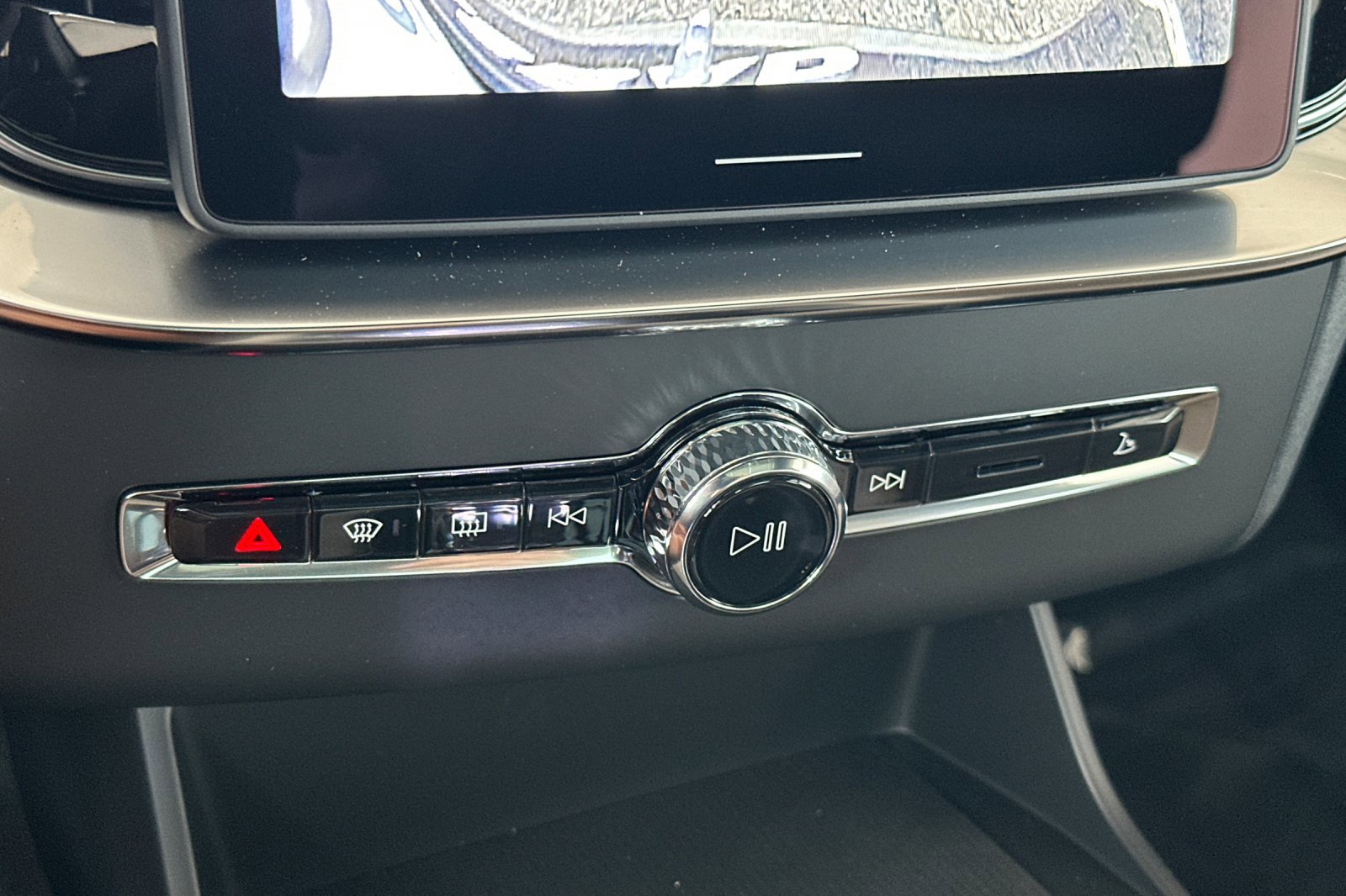 New 2026 Volvo XC90 B6 Plus AWD/4WD image 18