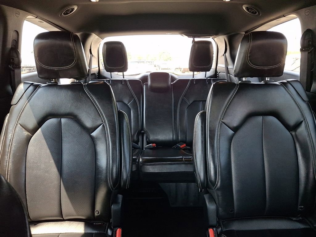 Used 2025 Chrysler Pacifica Select FWD image 20