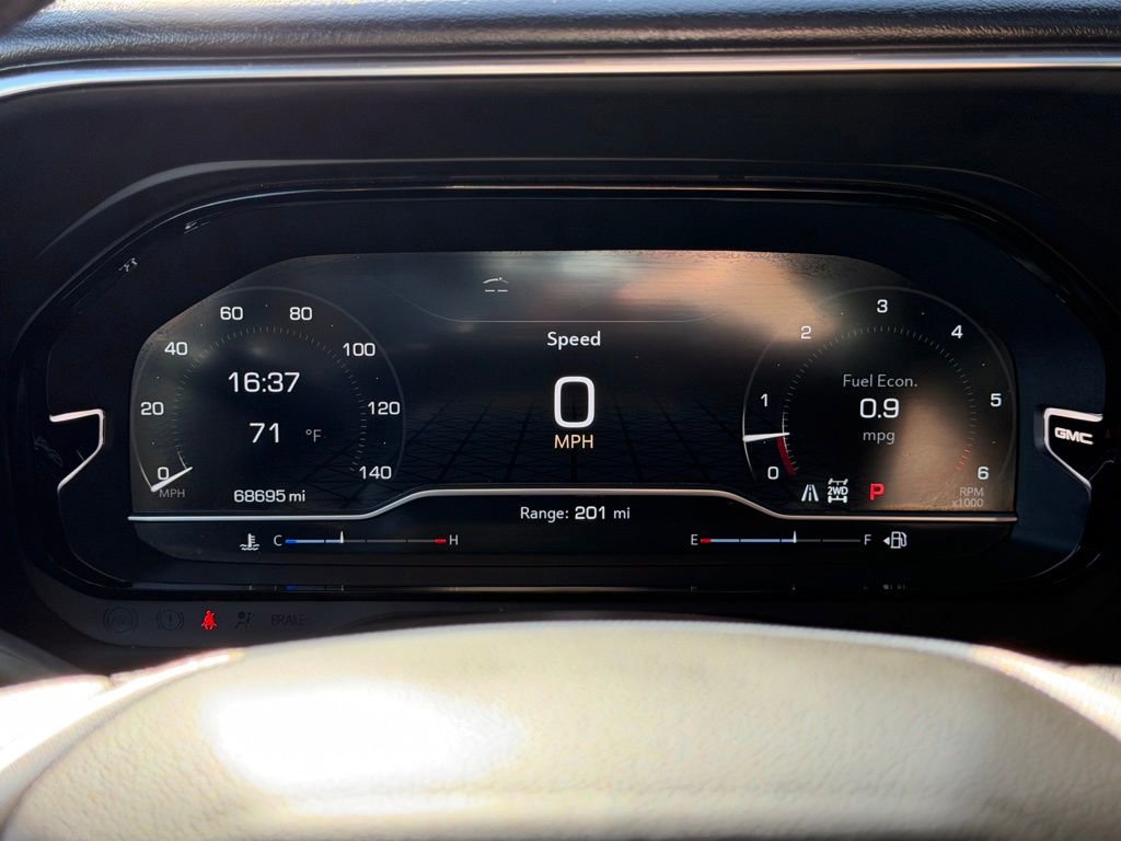 Used 2023 GMC Yukon Denali AWD/4WD image 21