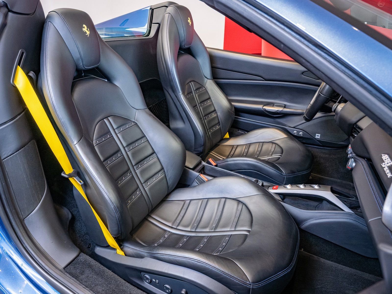 Used 2017 Ferrari 488 Spider image 19