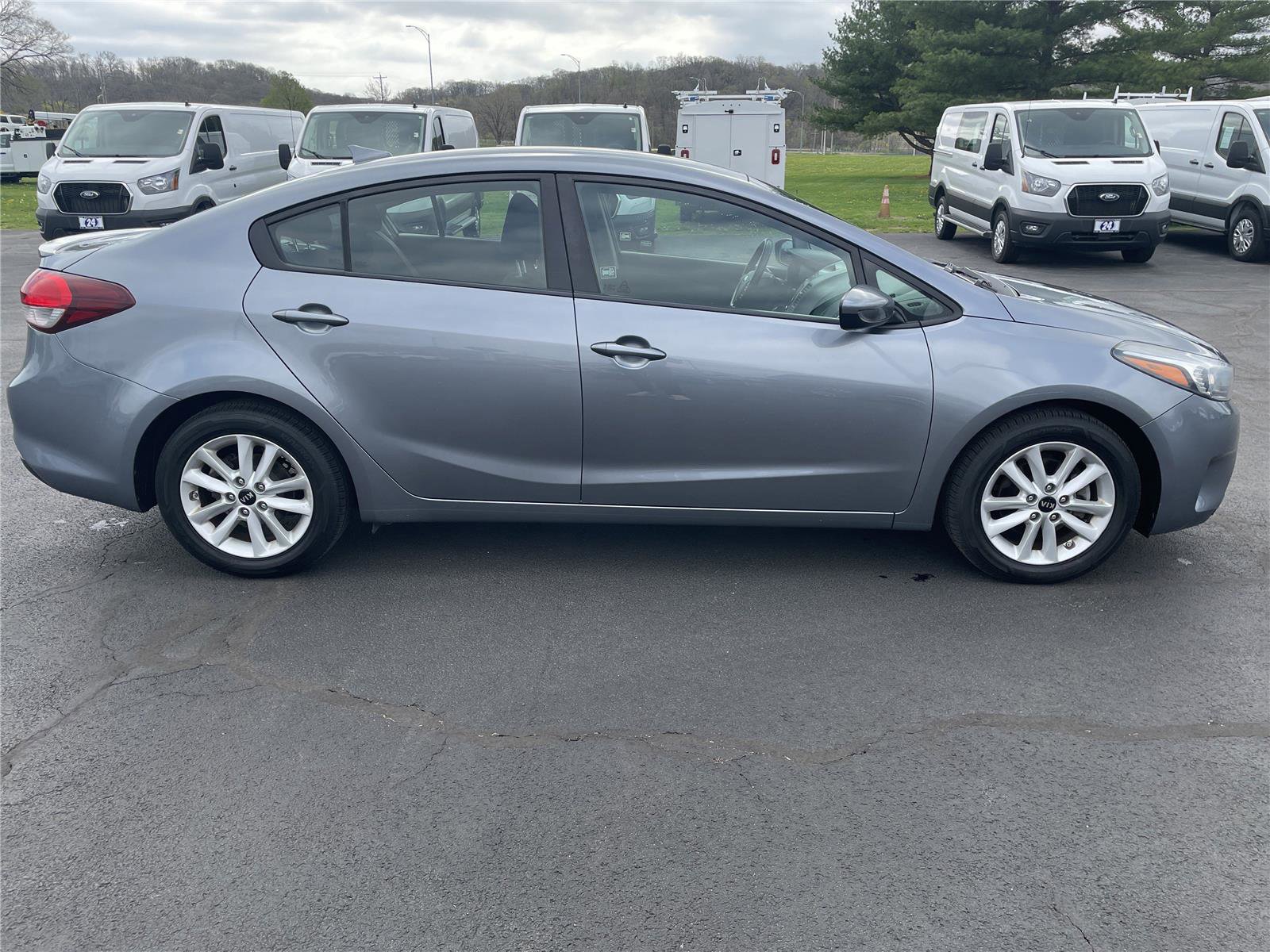 Used 2017 Kia Forte S FWD image 6