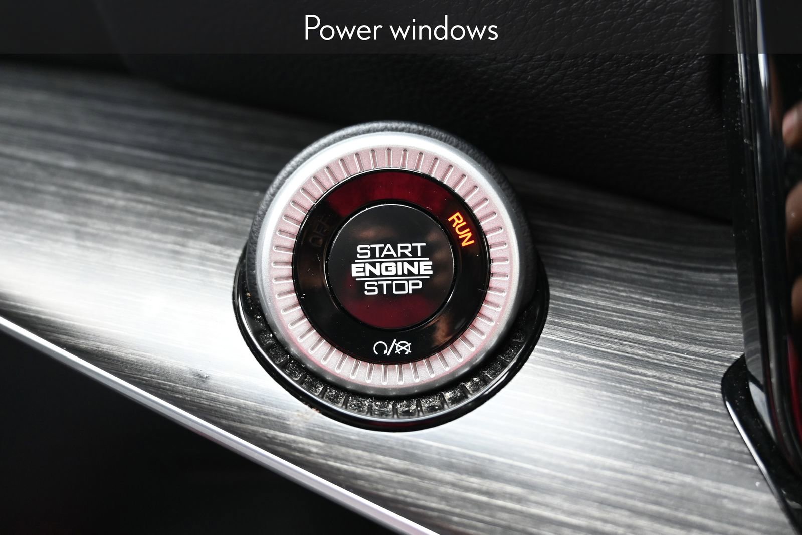 Used 2024 Jeep Wagoneer Series II w/ Flexible Seating Group image 18