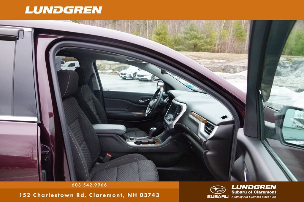 Used 2017 GMC Acadia SLE w/ Driver Alert Package I image 9