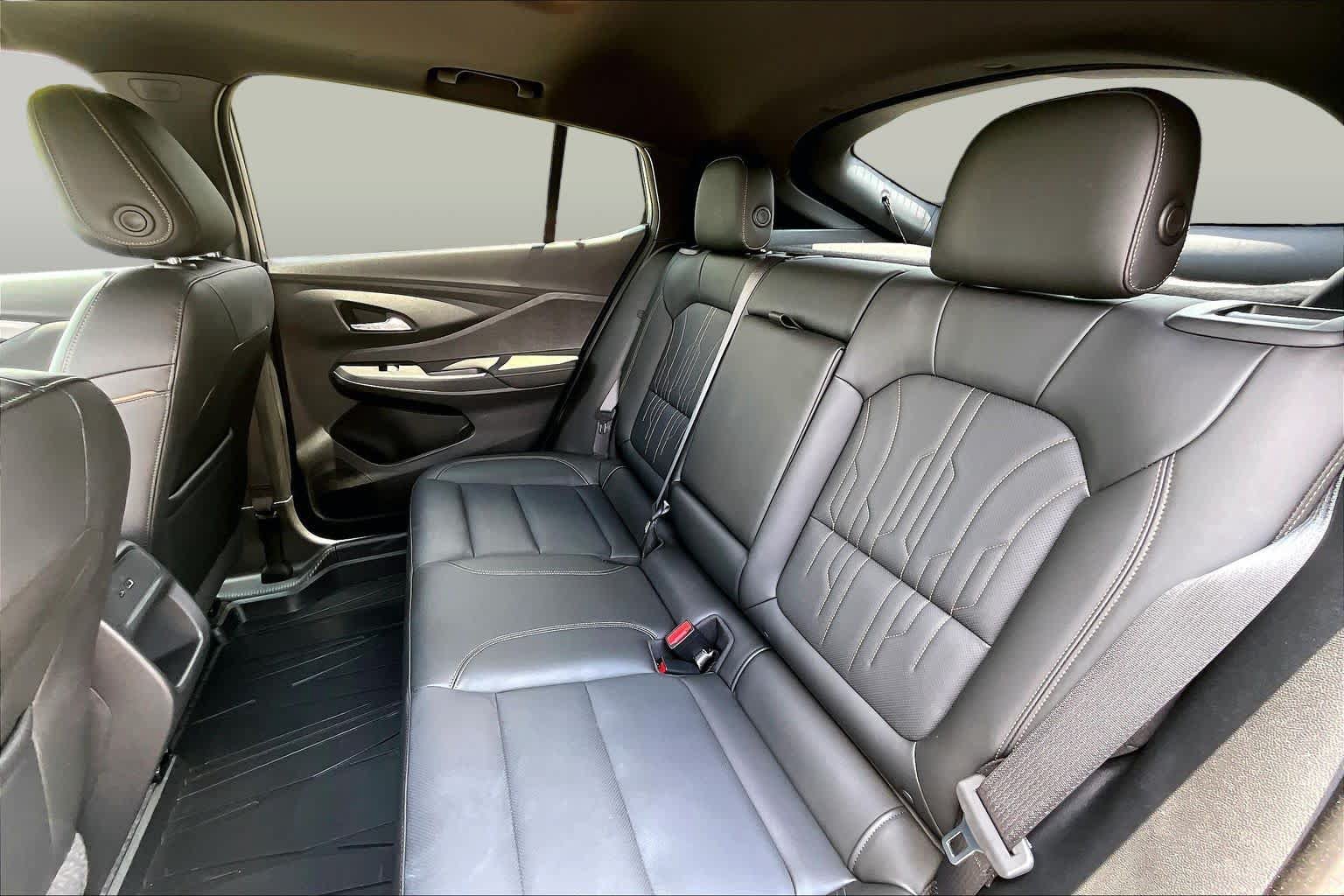 Used 2025 Buick Envista Avenir FWD image 21