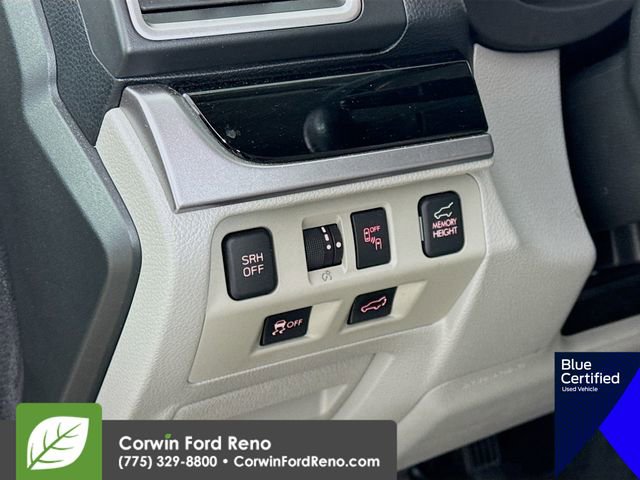 Used 2017 Subaru Forester 2.5i Limited image 14