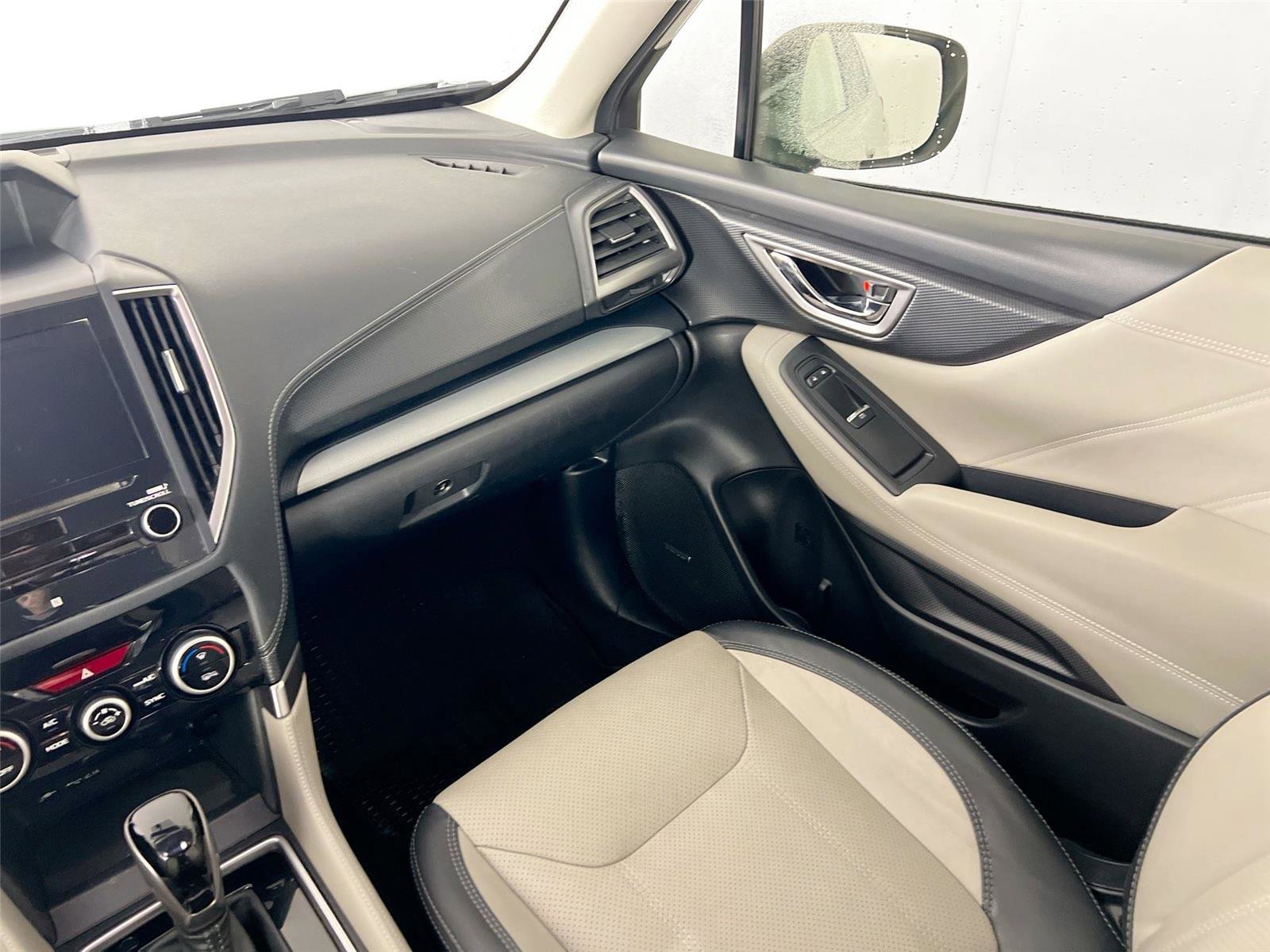 Used 2021 Subaru Forester Limited image 24