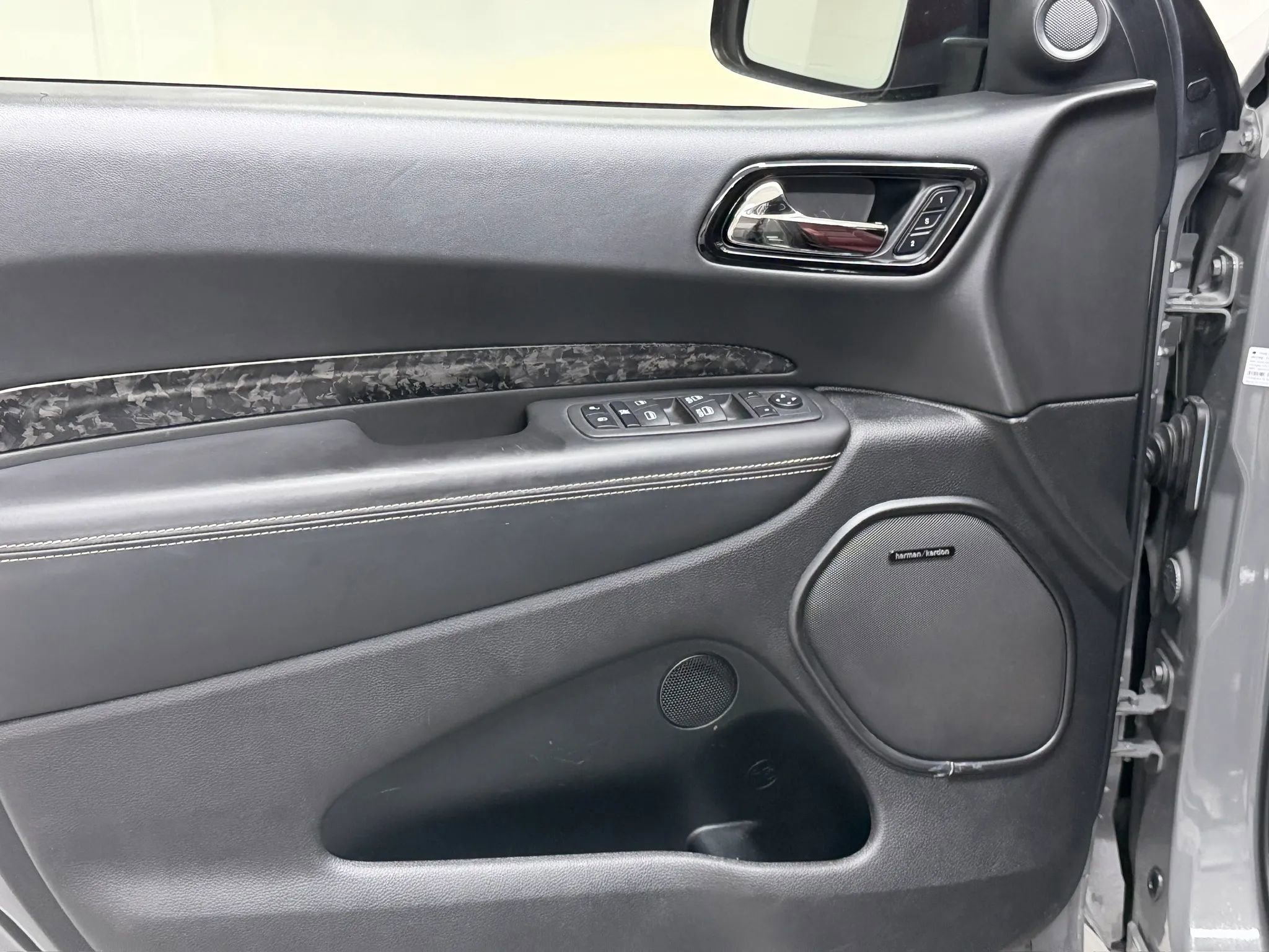 Used 2022 Dodge Durango SRT w/ Premium Interior Group AWD/4WD image 22