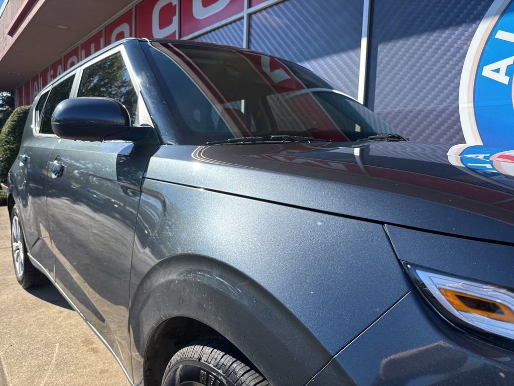 Used 2020 Kia Soul LX image 6