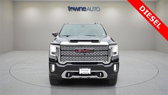 Used 2022 GMC Sierra 3500 Denali w/ Denali Black Diamond Edition image 8