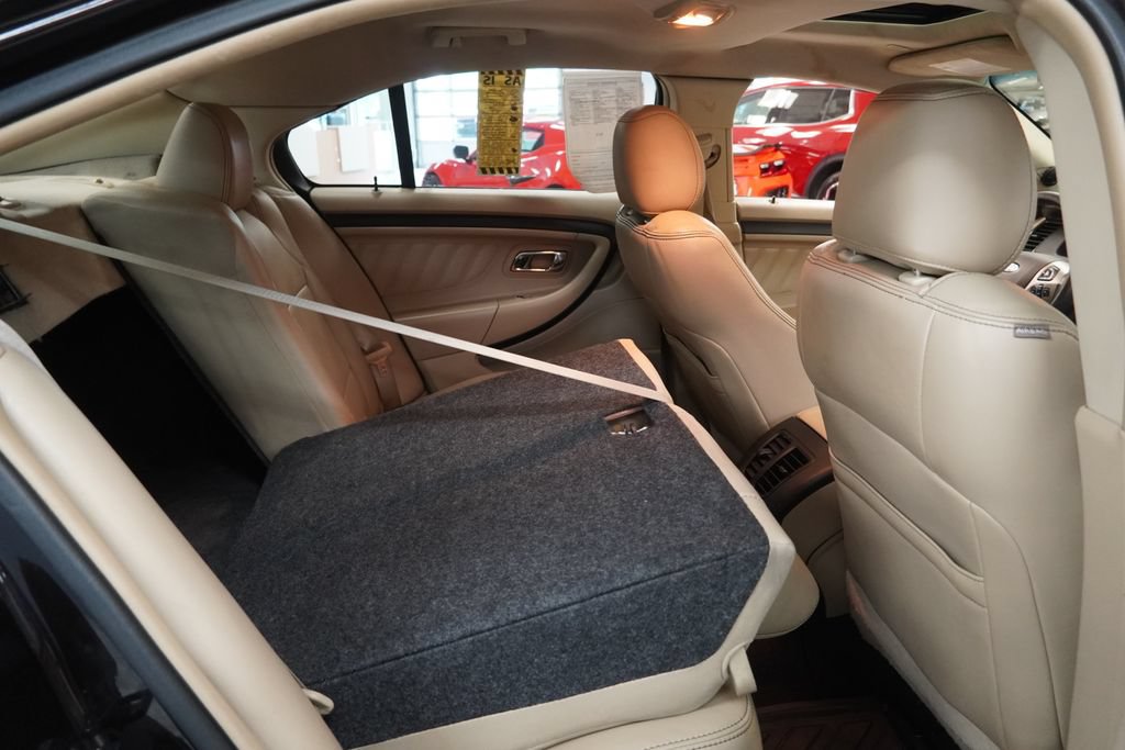 Used 2013 Ford Taurus SEL FWD image 30