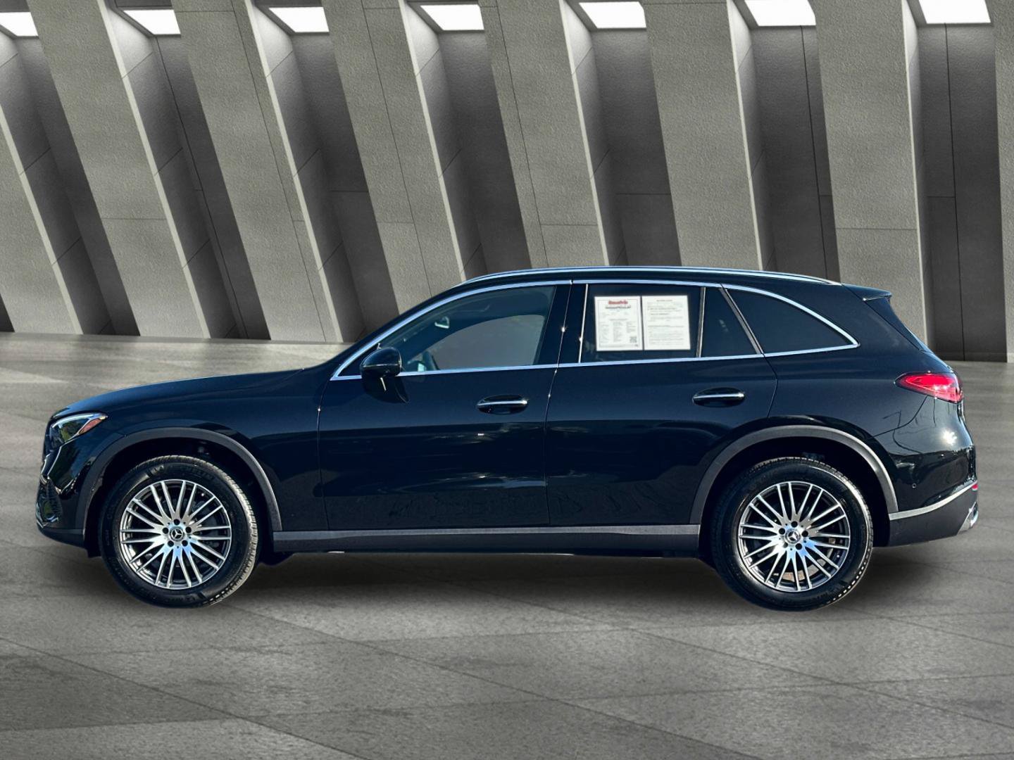 Certified 2026 Mercedes-Benz GLC 300 4MATIC image 7