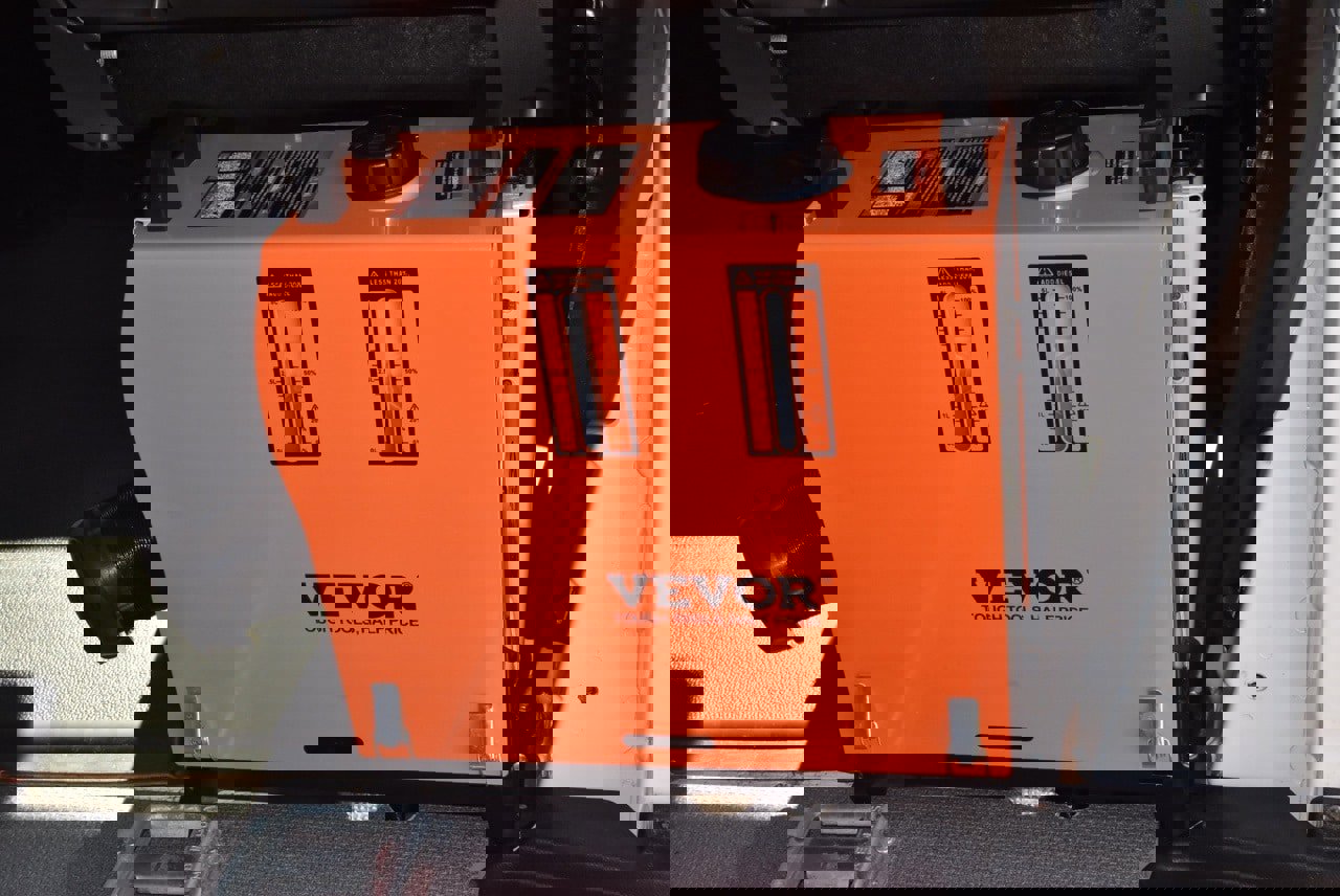 Used 2025 Mercedes-Benz Sprinter 2500 image 16