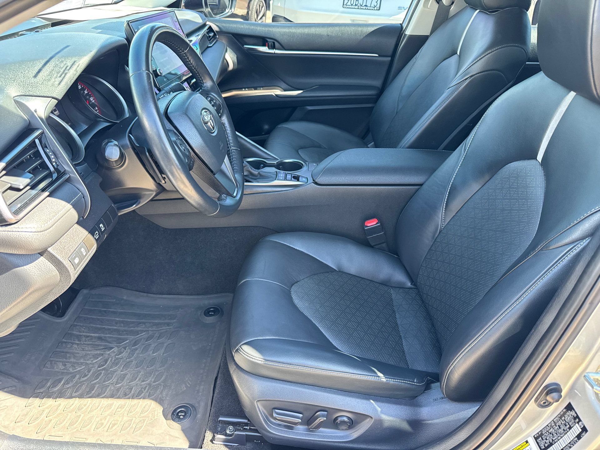 Used 2022 Toyota Camry XSE FWD image 19