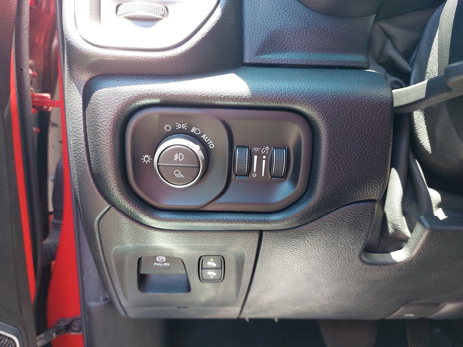 Used 2022 RAM 1500 Laramie RWD image 28