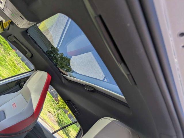 New 2026 Volkswagen GTI SE FWD image 20