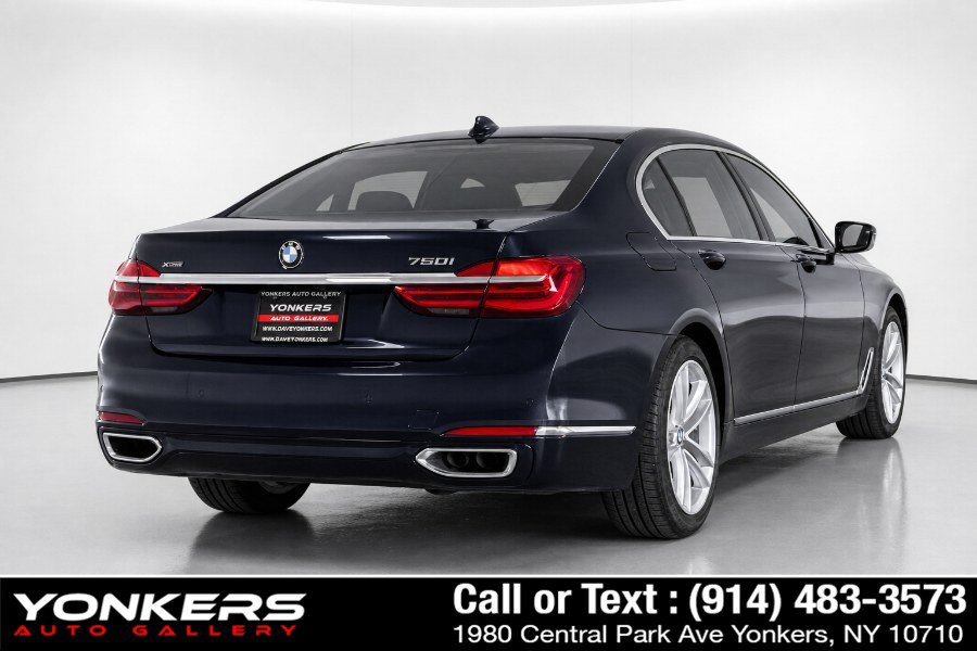 Used 2019 BMW 750i xDrive w/ Executive Package AWD/4WD image 9