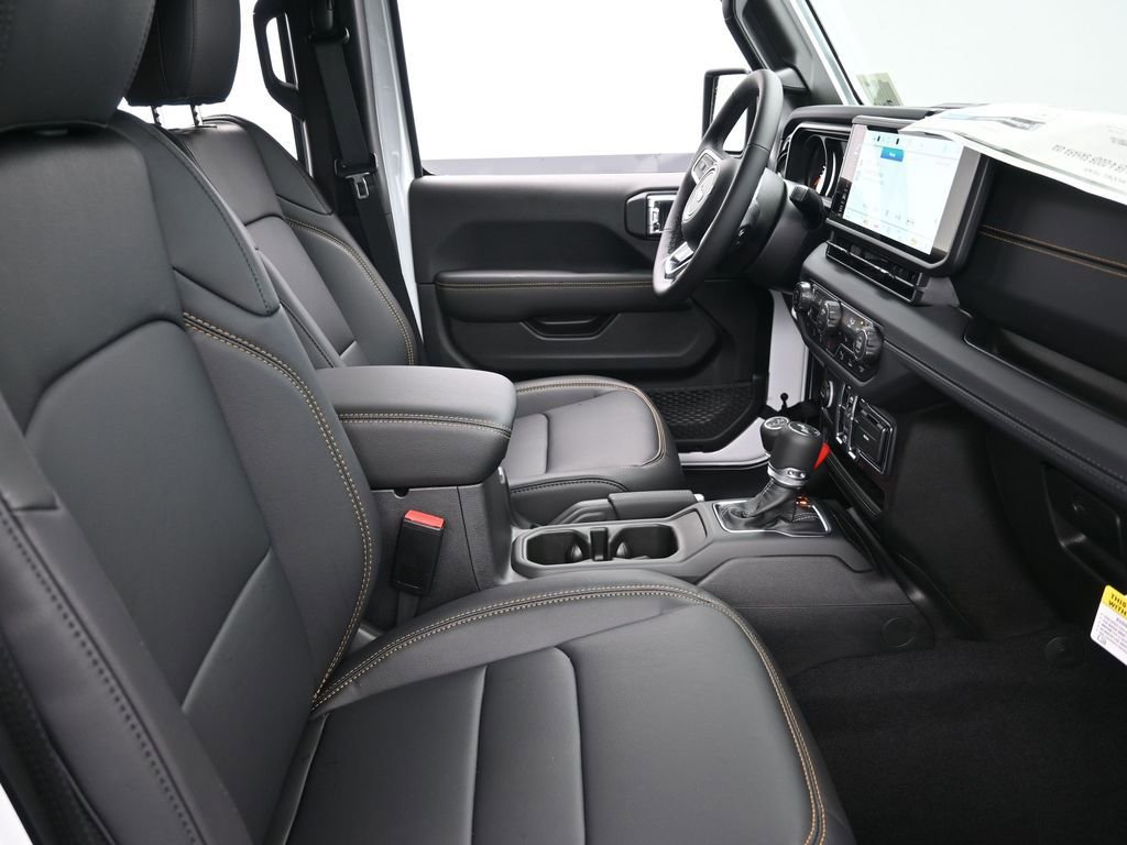 New 2025 Jeep Wrangler Sahara image 20