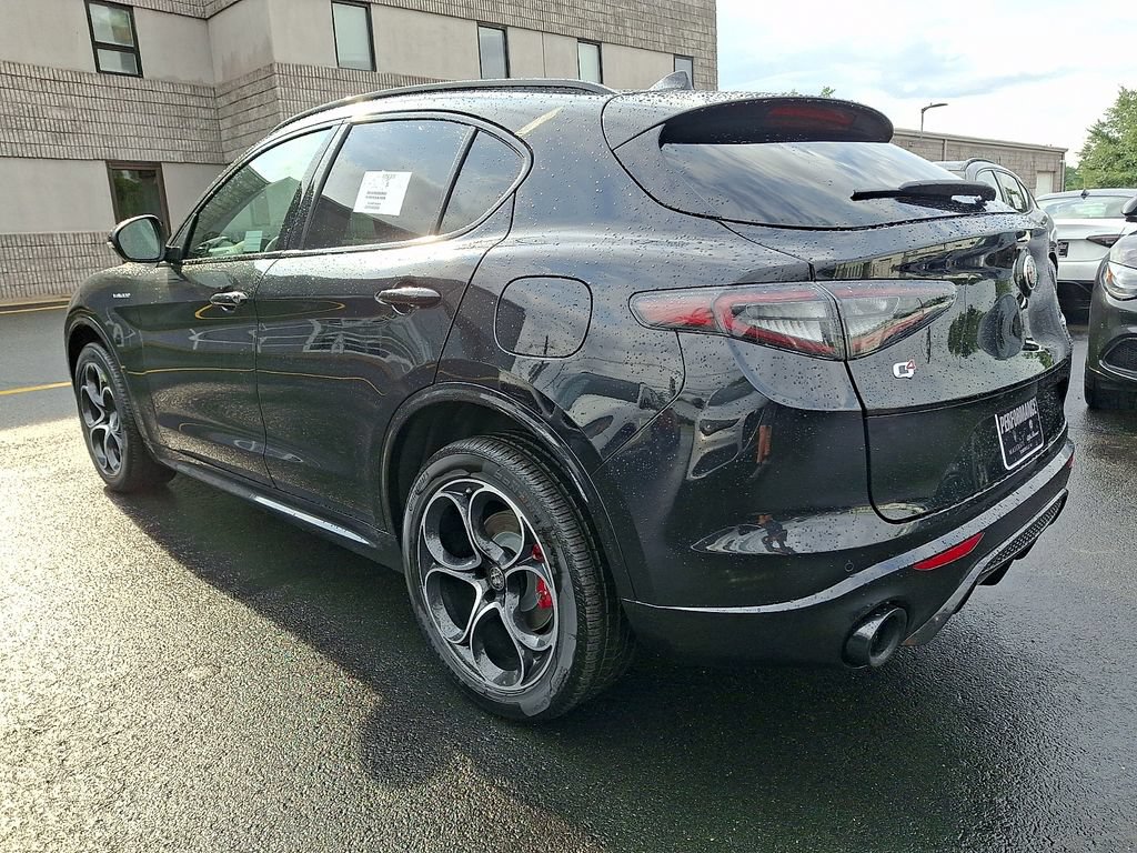 New 2026 Alfa Romeo Stelvio Sprint AWD/4WD image 4