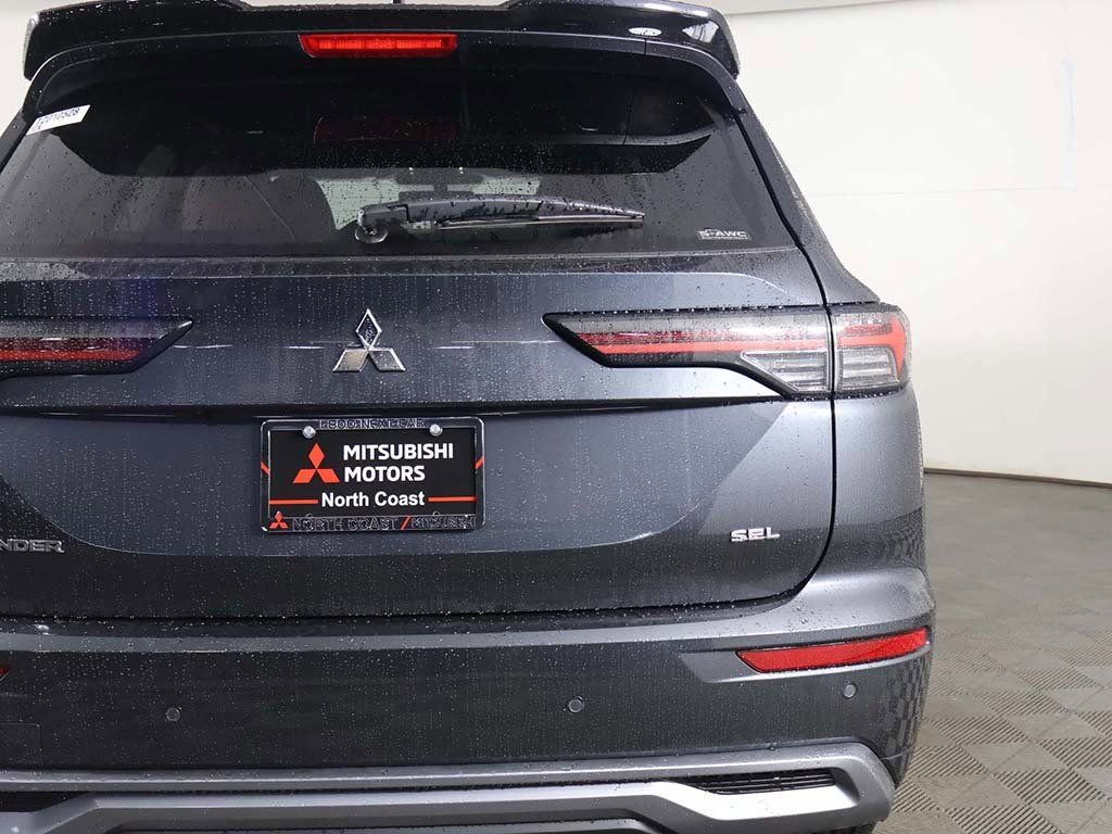 New 2026 Mitsubishi Outlander SEL image 19