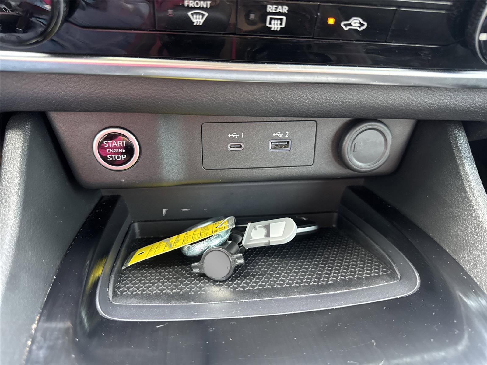 Used 2023 Nissan Rogue S image 34